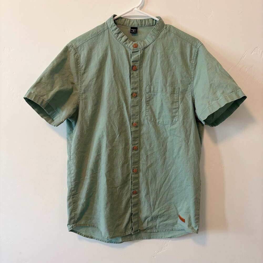 Manfinity VCAY Tangmashi Men's Short Sleeve Stand Collar Casual Shirt in Green